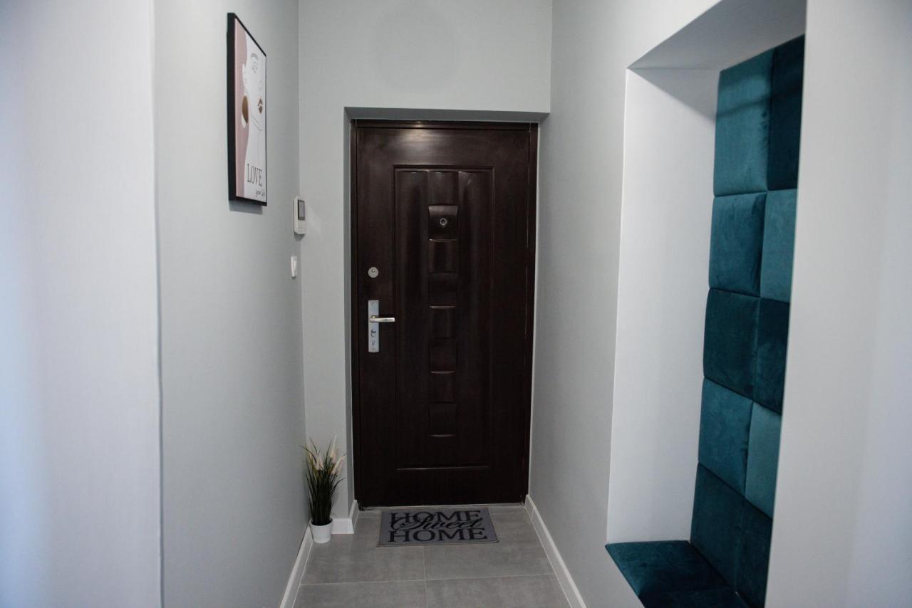 Apartament Przy Fontannach Apartment Gliwice Exterior photo